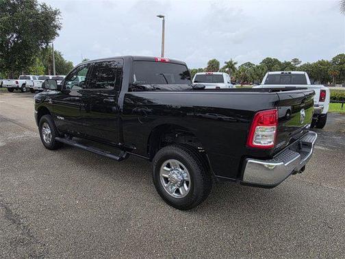 2022 RAM 2500 Big Horn Crew Cab 4x4 6'4' Box