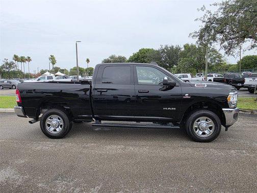 2022 RAM 2500 Big Horn Crew Cab 4x4 6'4' Box