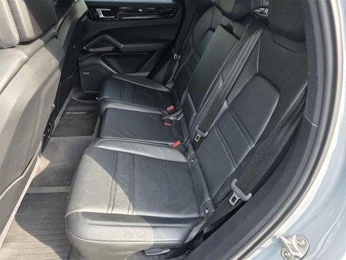 2020 Porsche Cayenne Base