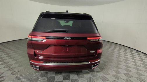 2024 Jeep Grand Cherokee Summit