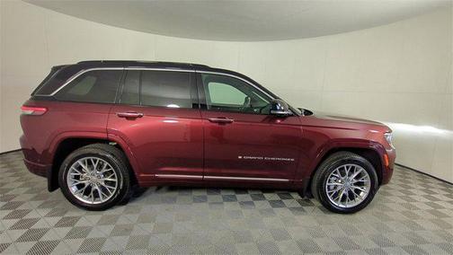 2024 Jeep Grand Cherokee Summit