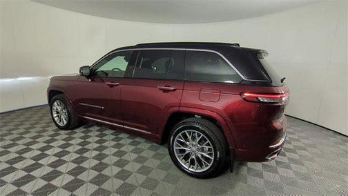 2024 Jeep Grand Cherokee Summit