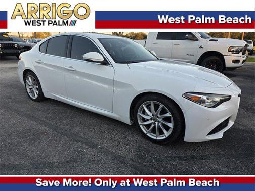 2019 Alfa Romeo Giulia Base