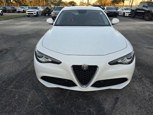 2019 Alfa Romeo Giulia Base