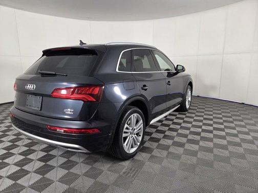 2018 Audi Q5 2.0T Tech Premium