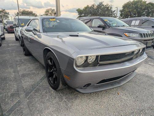 2013 Dodge Challenger SXT
