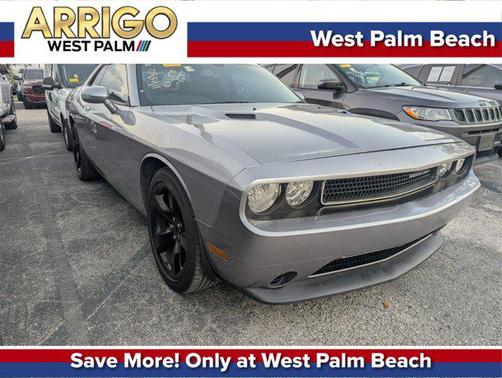 2013 Dodge Challenger SXT