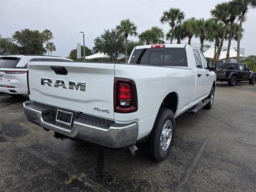 2025 RAM 2500 Tradesman Crew Cab 4x4 8' Box
