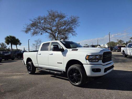 2024 RAM 2500 Big Horn Crew Cab 4x4 6'4' Box