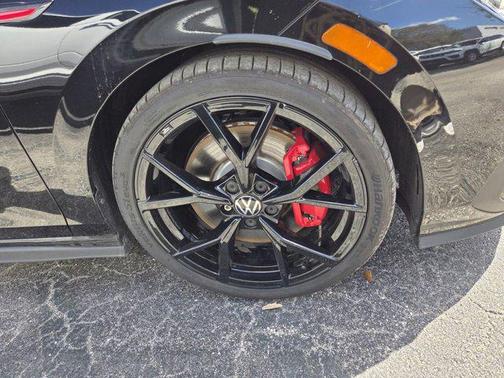 2024 Volkswagen Golf GTI 1.4T TSI