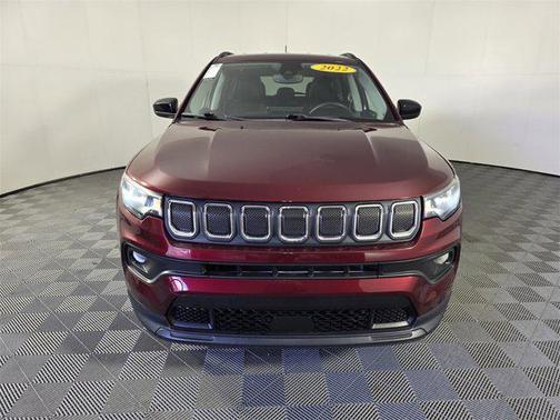 2022 Jeep Compass Latitude Lux