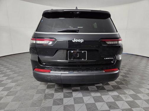Diamond Black Crystal Pearlcoat 2024 Jeep Grand Cherokee L Limited