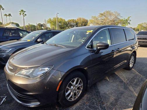 2017 Chrysler Pacifica LX