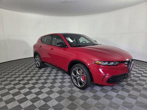 Alfa Rosso 2025 Alfa Romeo Tonale AWD