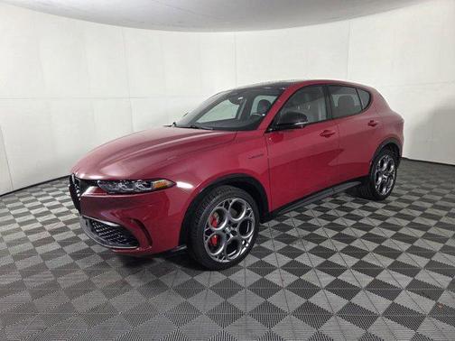 Alfa Rosso 2025 Alfa Romeo Tonale AWD