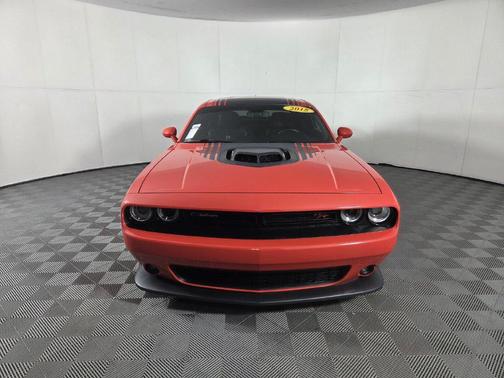 Go Mango 2018 Dodge Challenger R/T Scat Pack