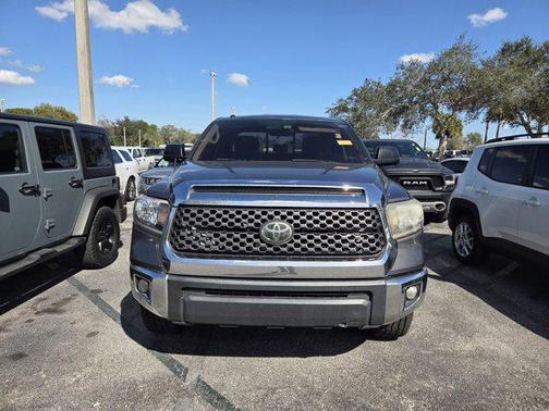 2018 Toyota Tundra SR5