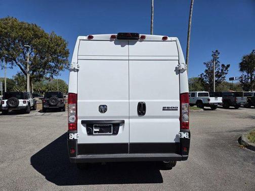 2026 RAM ProMaster 2500 Tradesman