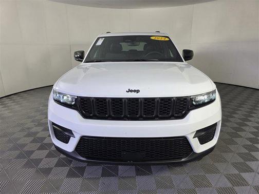 2024 Jeep Grand Cherokee Altitude