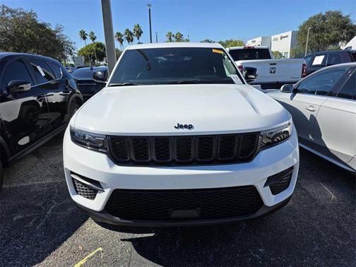 2024 Jeep Grand Cherokee Altitude