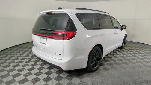 2026 Chrysler Pacifica Limited