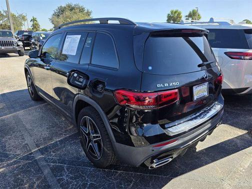 2022 Mercedes-Benz GLB 250 Base