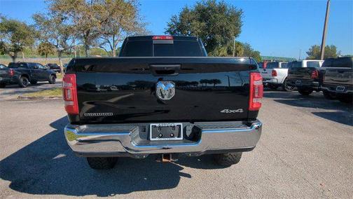 2022 RAM 2500 Big Horn Mega Cab 4x4 6'4'' Box