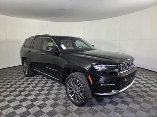 Diamond Black Crystal Pearlcoat 2025 Jeep Grand Cherokee L Summit Reserve