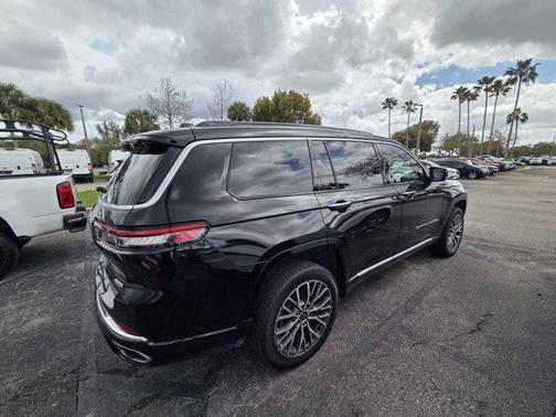 2025 Jeep Grand Cherokee L Summit Reserve