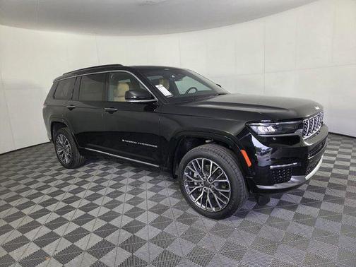 Diamond Black Crystal Pearlcoat 2025 Jeep Grand Cherokee L Summit Reserve