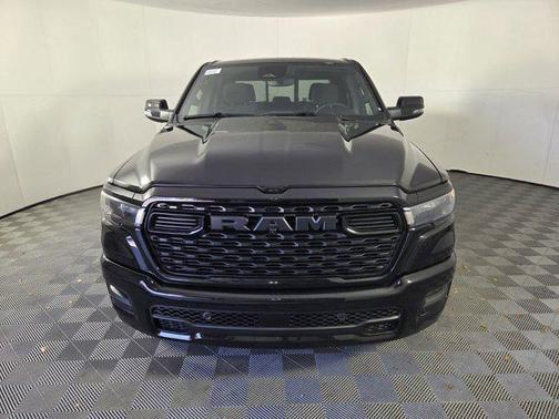 Diamond Black Crystal Pearlcoat 2026 RAM 1500 Big Horn/Lone Star