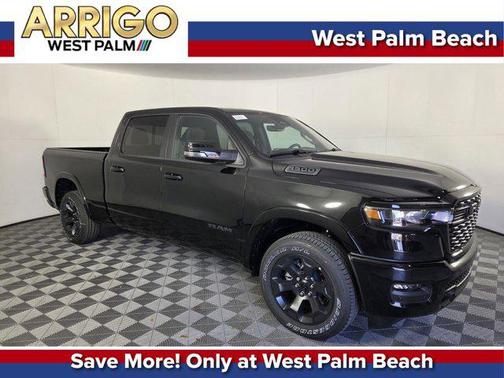 Diamond Black Crystal Pearlcoat 2026 RAM 1500 Big Horn/Lone Star