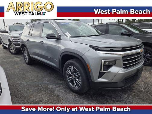 Sterling Gray Metallic 2024 Chevrolet Traverse LT