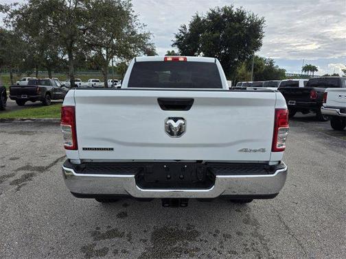 2024 RAM 2500 Big Horn Crew Cab 4x4 6'4' Box