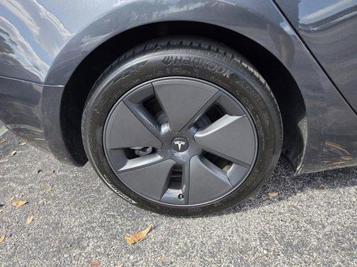 2023 Tesla Model 3 Standard Range