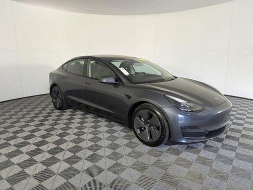2023 Tesla Model 3 Standard Range