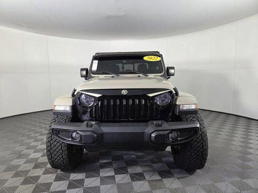 2022 Jeep Gladiator Overland