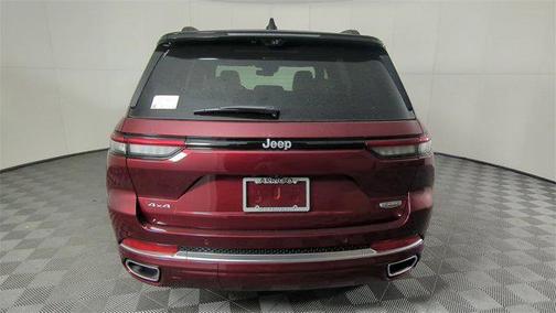 2025 Jeep Grand Cherokee Summit