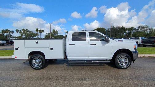2023 RAM 2500 Tradesman Crew Cab 4x4 8' Box