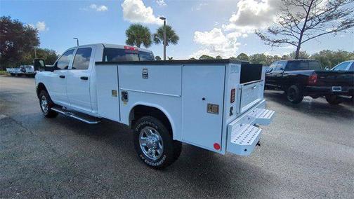 2023 RAM 2500 Tradesman Crew Cab 4x4 8' Box