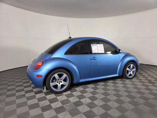 2004 Volkswagen New Beetle Satellite Blue