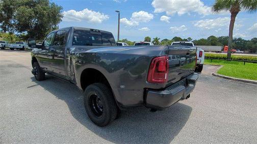 2025 RAM 3500 Laramie Crew Cab 4x4 8' Box