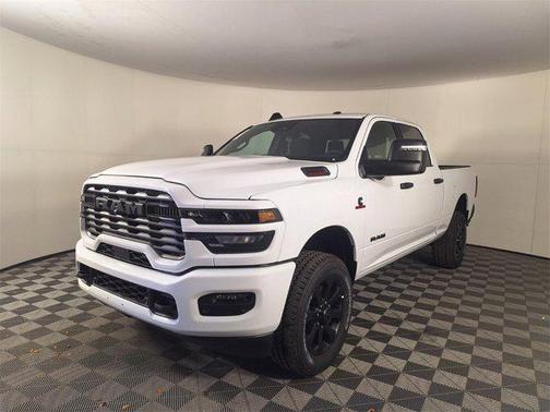 2025 RAM 2500 Big Horn Crew Cab 4x4 6'4' Box