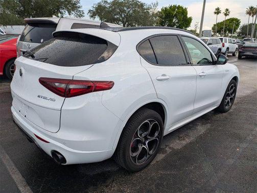 2022 Alfa Romeo Stelvio Ti