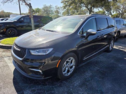 2023 Chrysler Pacifica Limited