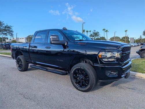 2024 RAM 2500 Big Horn Crew Cab 4x4 6'4' Box