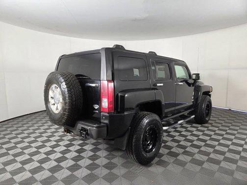 2010 Hummer H3 Alpha