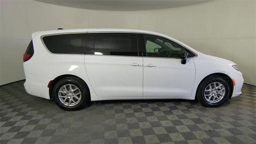 2026 Chrysler Pacifica L