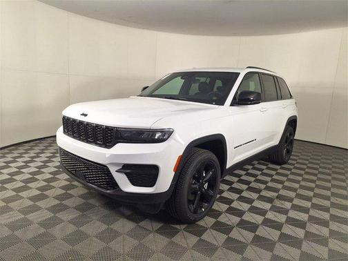 2025 Jeep Grand Cherokee Altitude