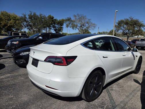 2020 Tesla Model 3 Standard Range Plus